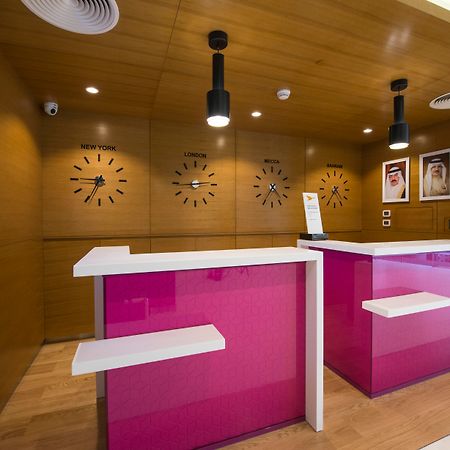 Ibis Styles Manama Diplomatic Area Hotell Exteriör bild