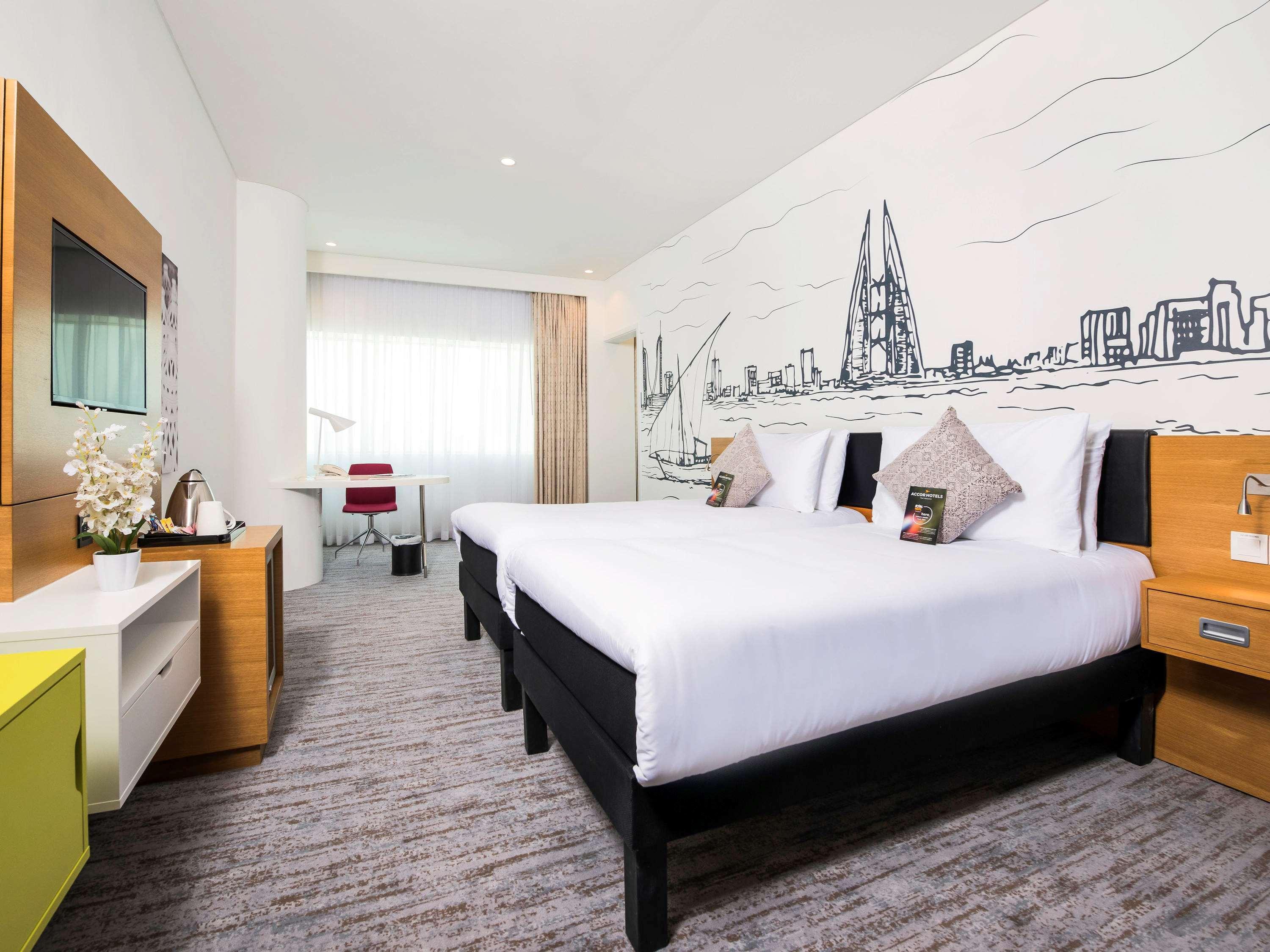 Ibis Styles Manama Diplomatic Area Hotell Exteriör bild