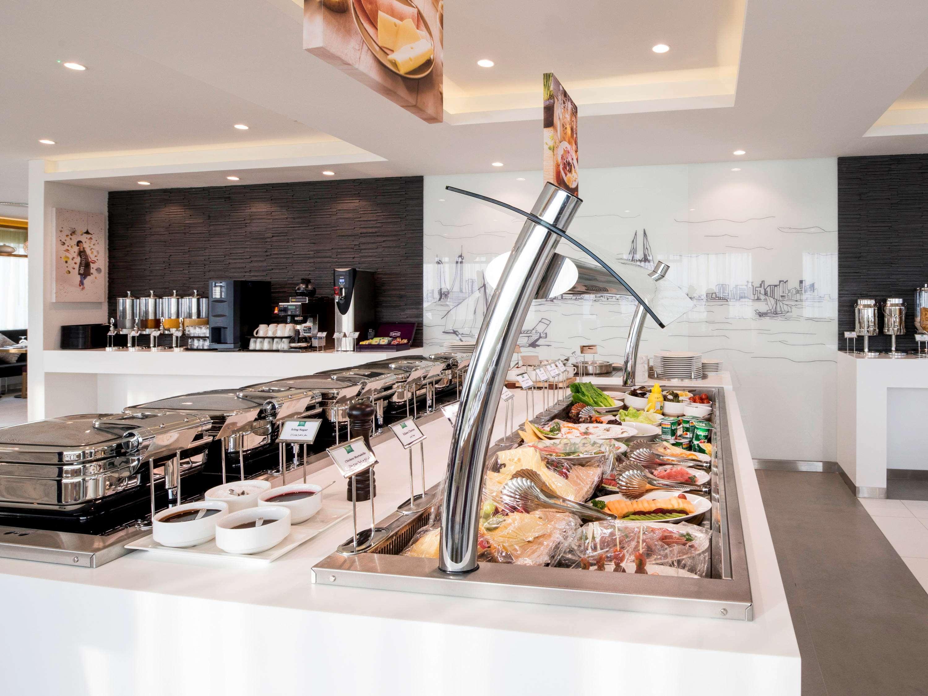 Ibis Styles Manama Diplomatic Area Hotell Exteriör bild