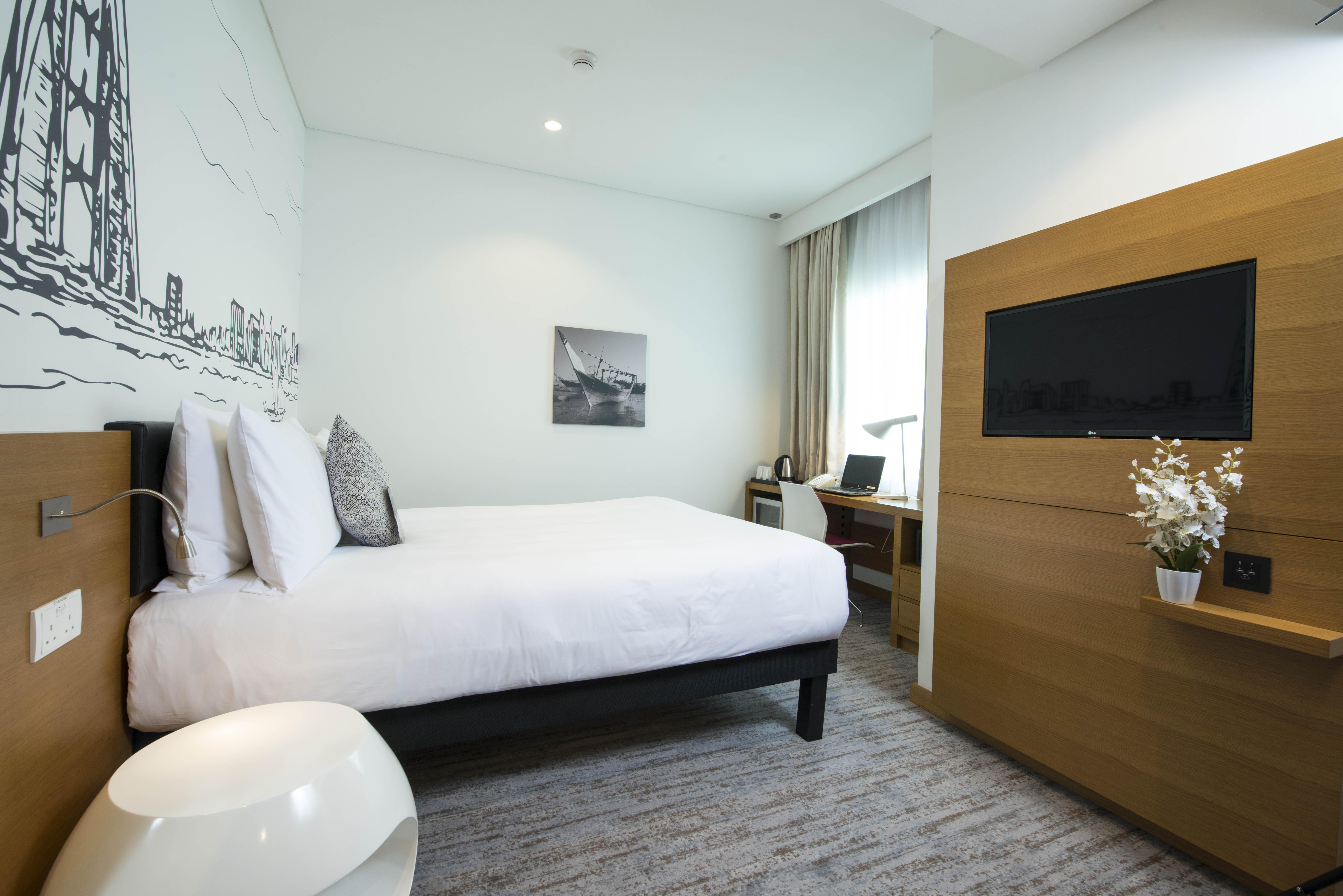 Ibis Styles Manama Diplomatic Area Hotell Exteriör bild