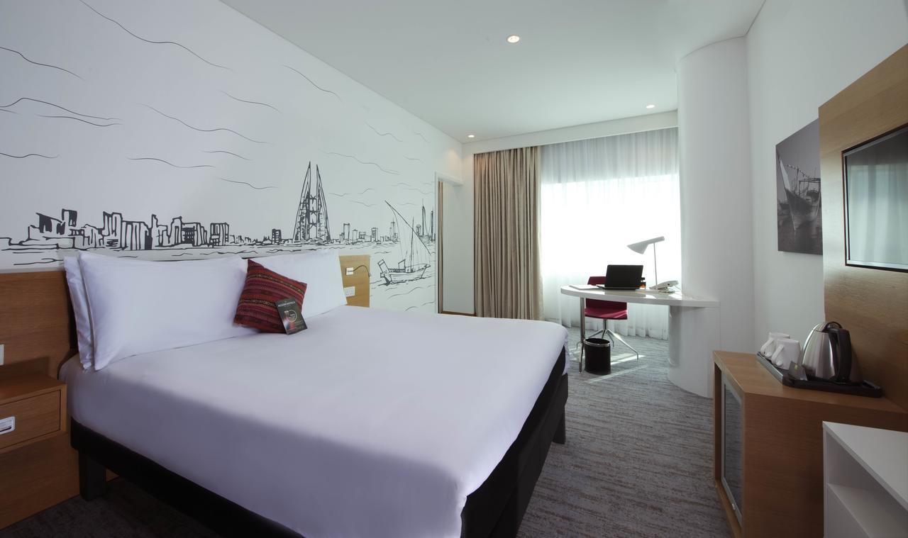 Ibis Styles Manama Diplomatic Area Hotell Exteriör bild