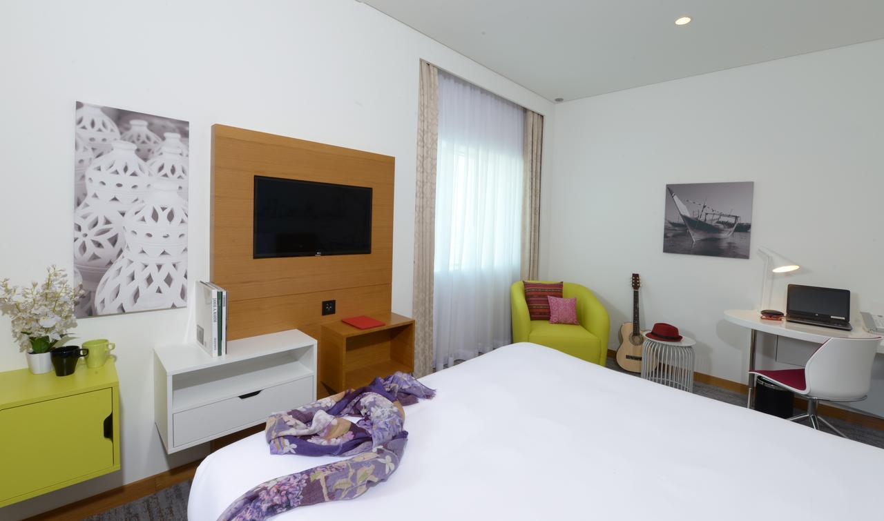 Ibis Styles Manama Diplomatic Area Hotell Exteriör bild