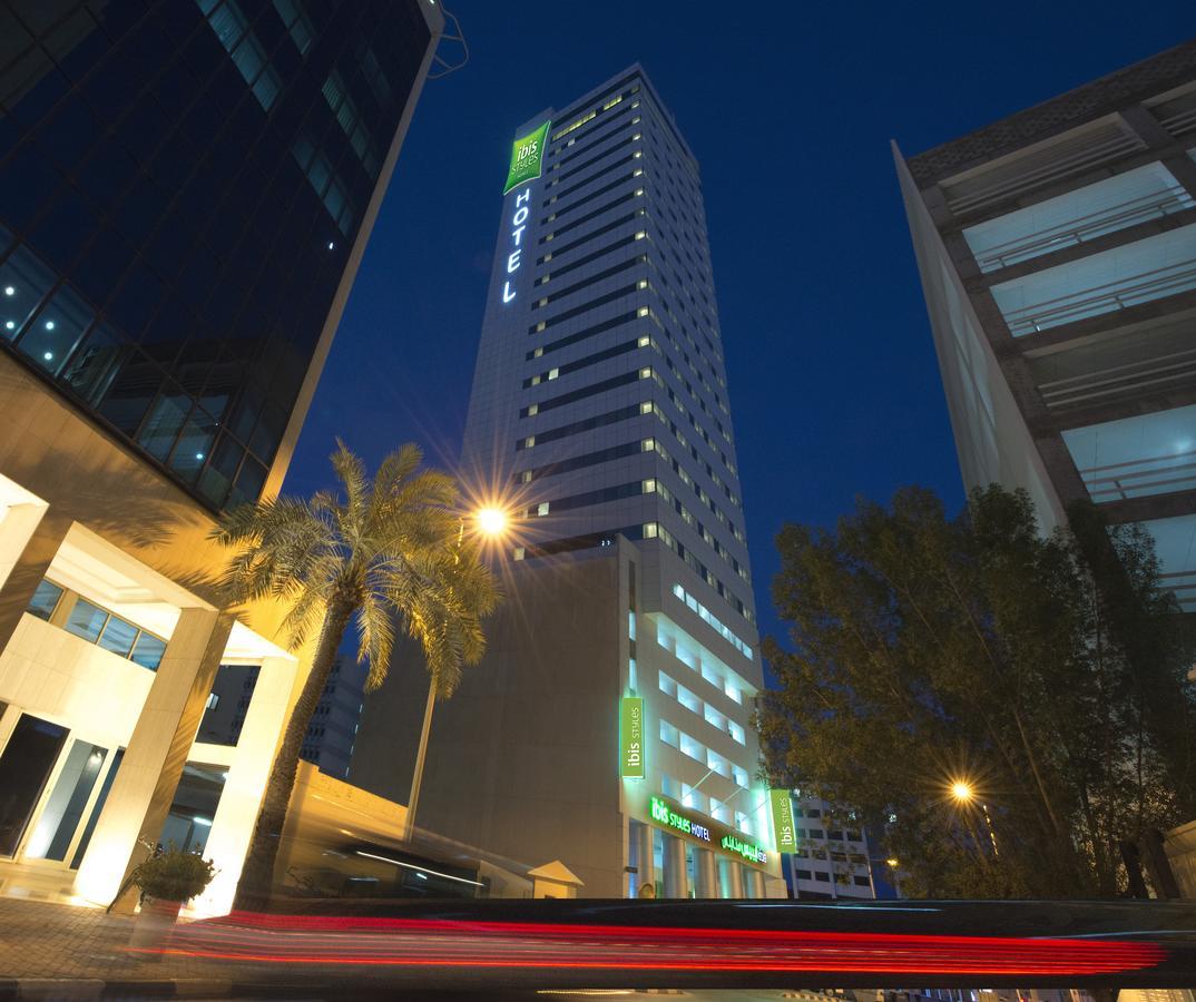 Ibis Styles Manama Diplomatic Area Hotell Exteriör bild