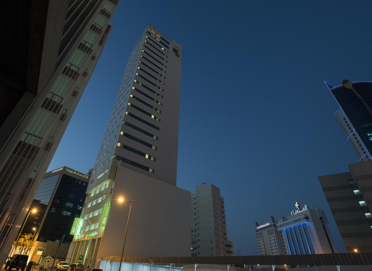 Ibis Styles Manama Diplomatic Area Hotell Exteriör bild