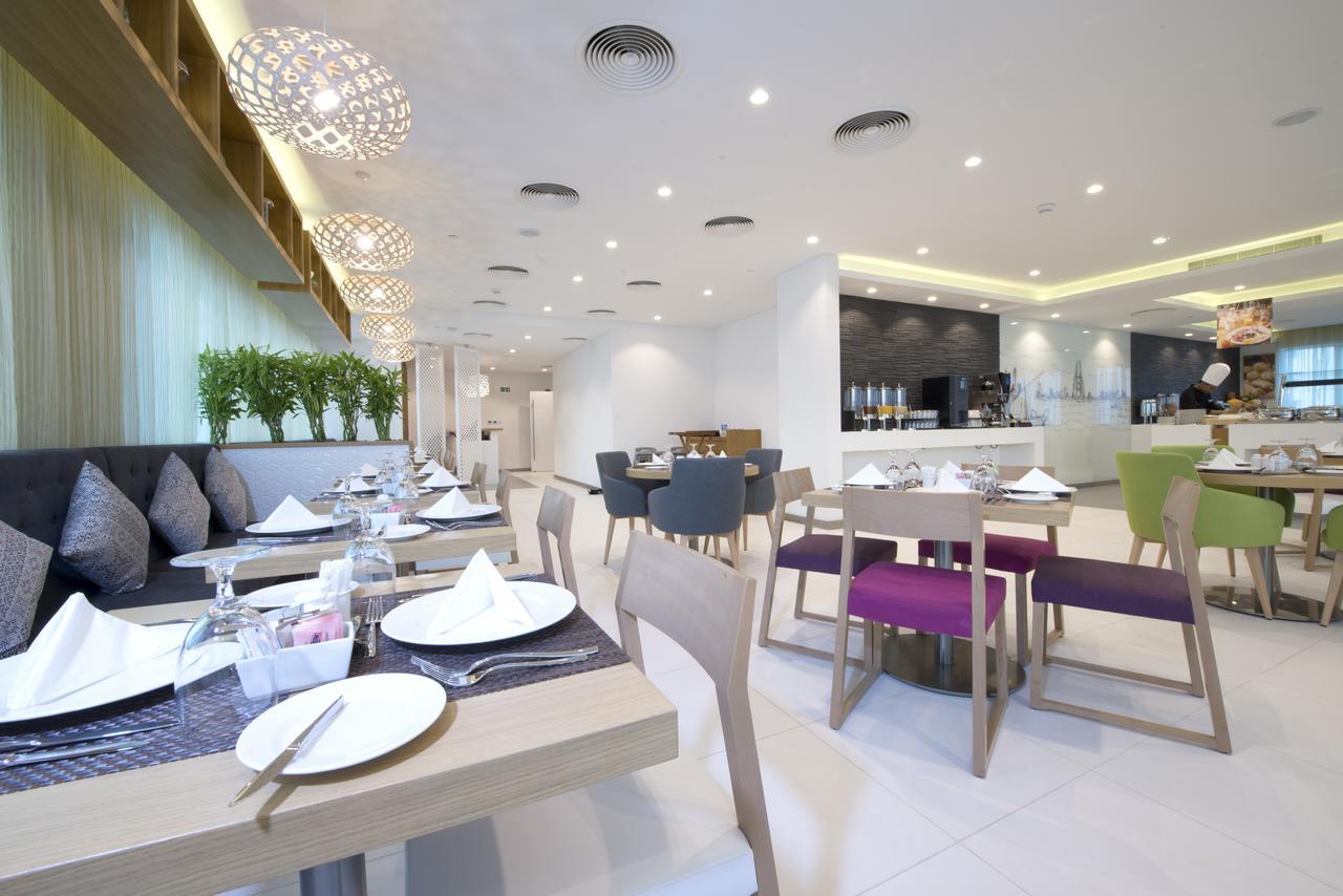 Ibis Styles Manama Diplomatic Area Hotell Exteriör bild