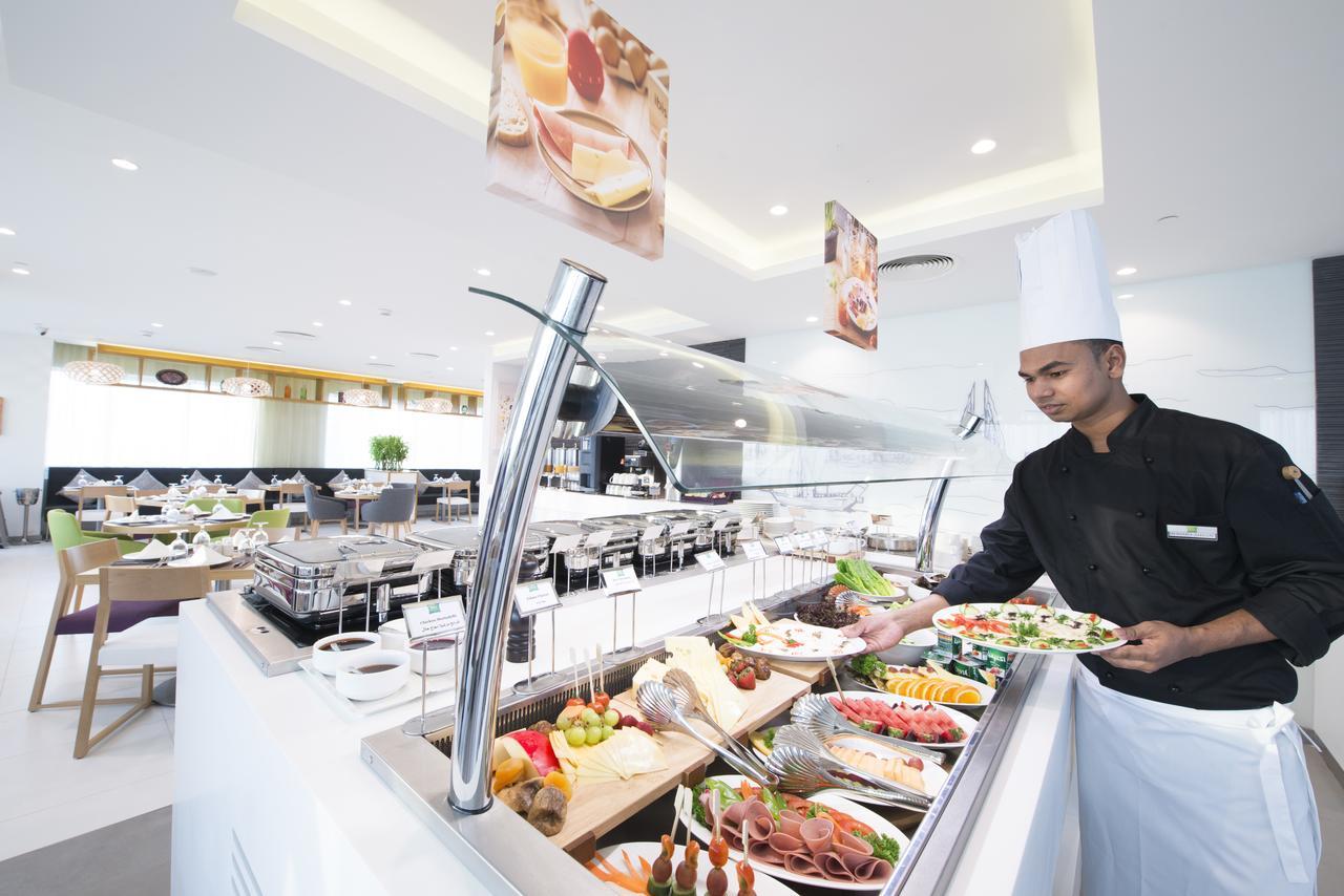 Ibis Styles Manama Diplomatic Area Hotell Exteriör bild